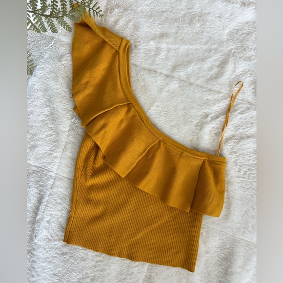 Express Single Shoulder Ruffle Top - Picture 6 of 6